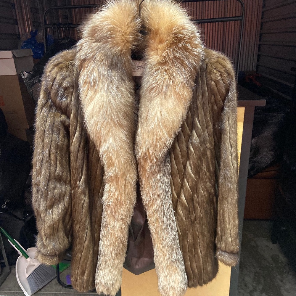 Mink coat w/ Coyote fur collar